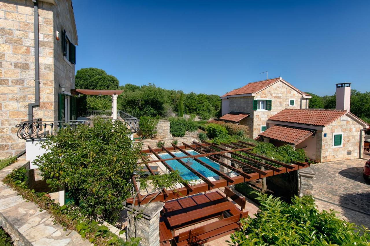 Villa Luci Пучишча Экстерьер фото